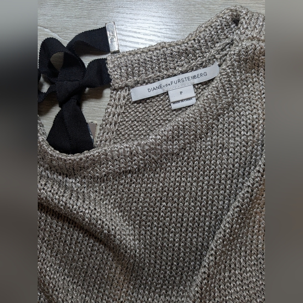 Diane Von Furstenberg Silver Metallic Shiny Open Knit Boat Neck Long Sleeve Top - Picture 9 of 13